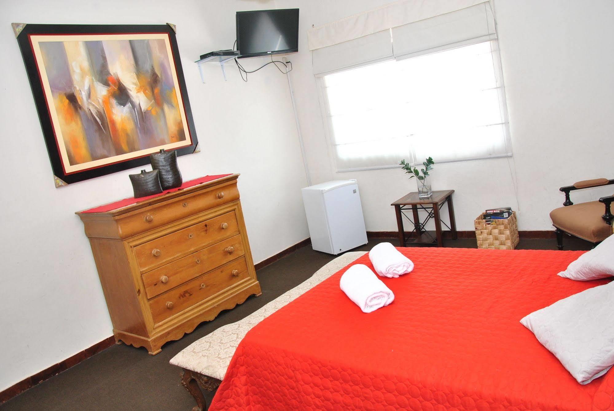 Jose Luis Hostal Boutique Hotel