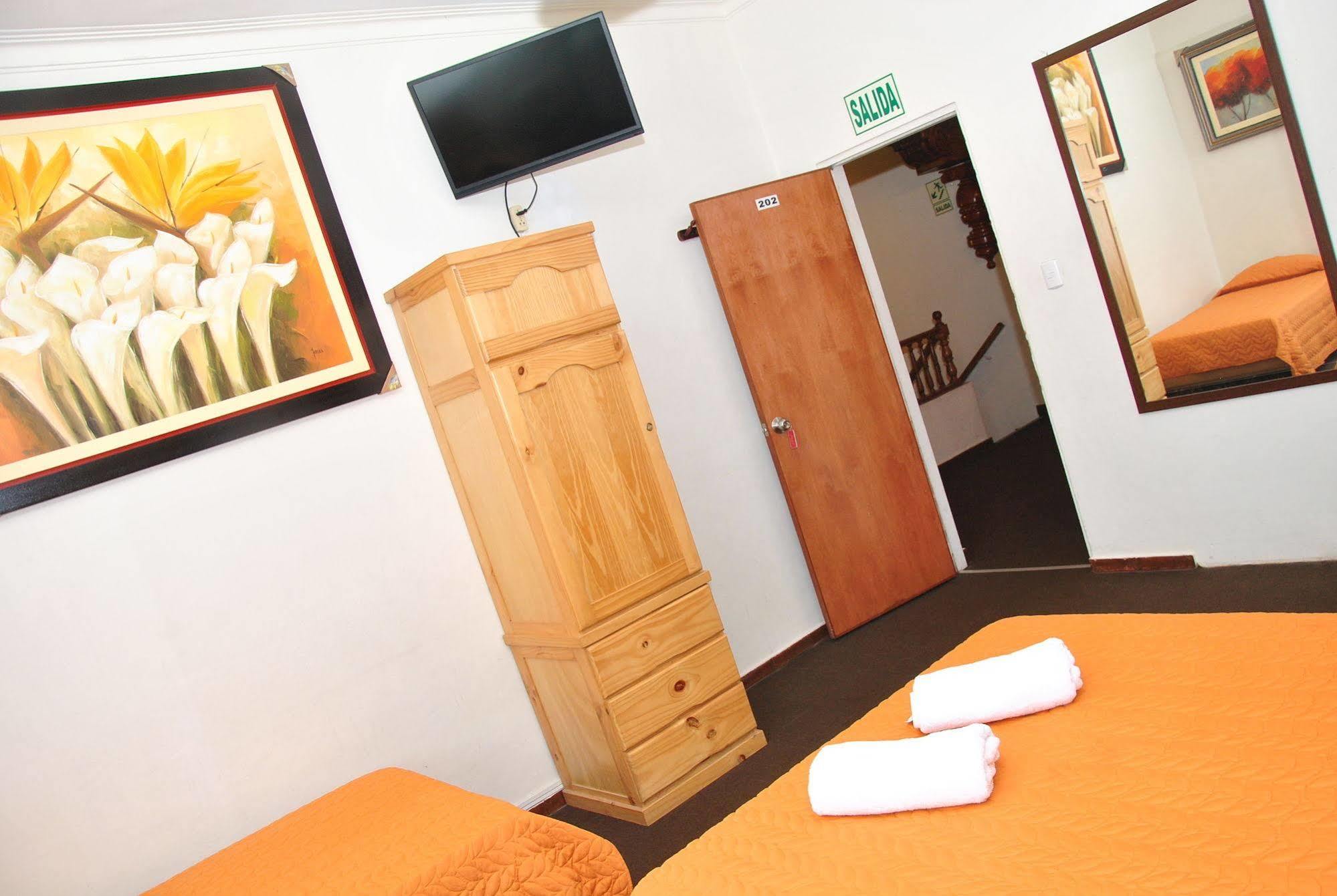 Jose Luis Hostal Boutique Hotel